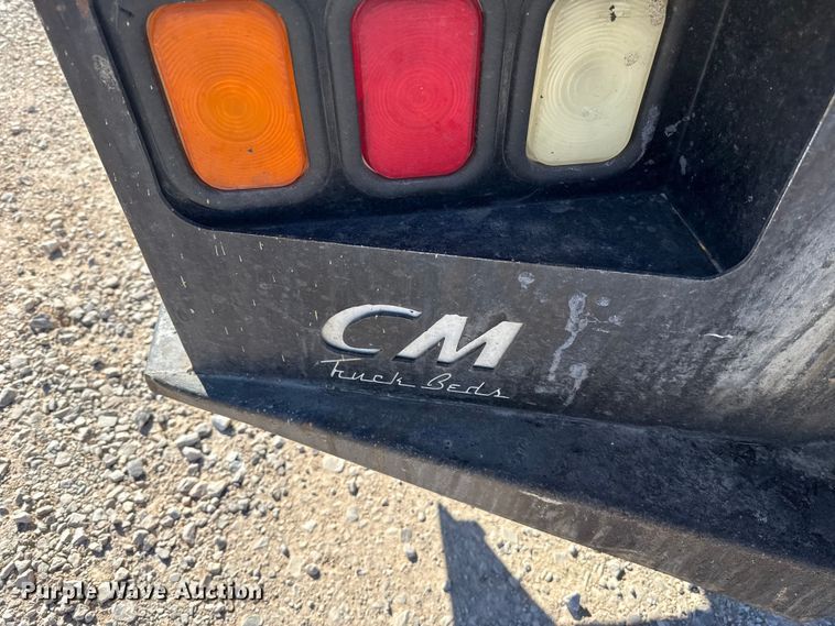 image for item ES5699 2007 Chevrolet Silverado 2500 flatbed pickup truck