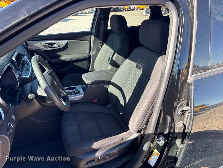 image for item ES5700 2022 Chevrolet Blazer SUV