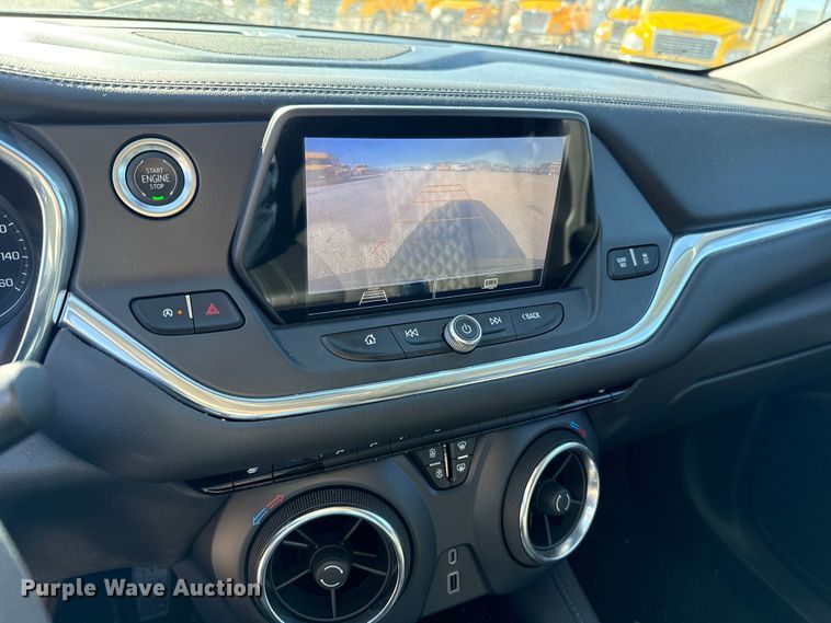 image for item ES5700 2022 Chevrolet Blazer SUV