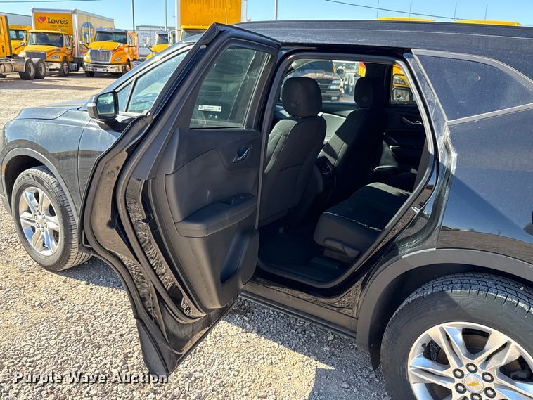 image for item ES5700 2022 Chevrolet Blazer SUV