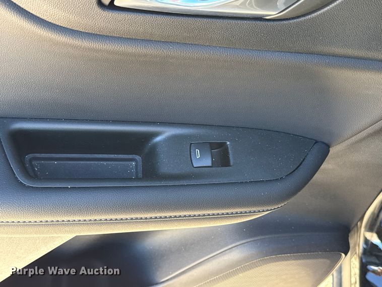 image for item ES5700 2022 Chevrolet Blazer SUV