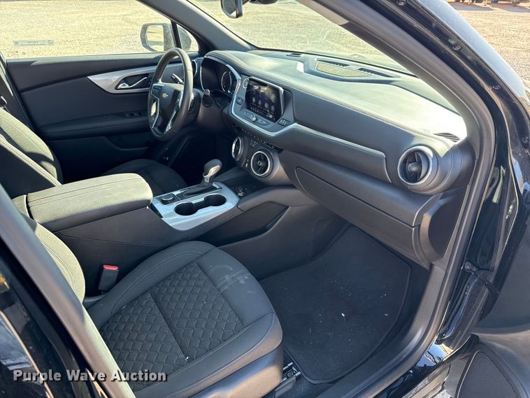 image for item ES5700 2022 Chevrolet Blazer SUV