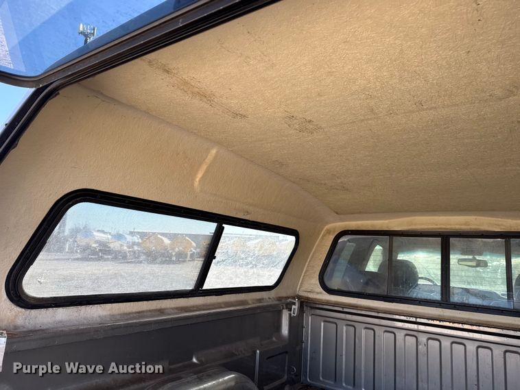 image for item ES5702 1999 Chevrolet Silverado 2500 Ext. Cab pickup truck