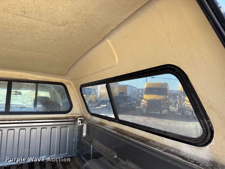 image for item ES5702 1999 Chevrolet Silverado 2500 Ext. Cab pickup truck