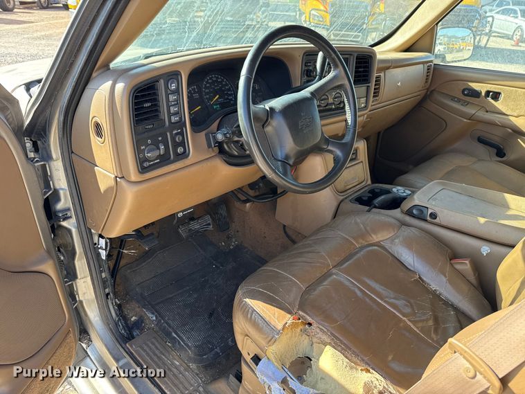 image for item ES5702 1999 Chevrolet Silverado 2500 Ext. Cab pickup truck