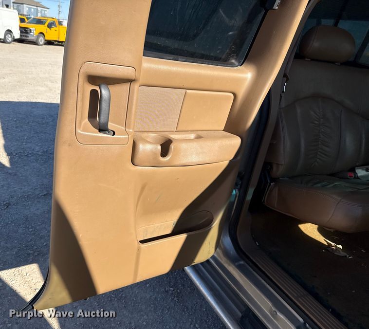 image for item ES5702 1999 Chevrolet Silverado 2500 Ext. Cab pickup truck