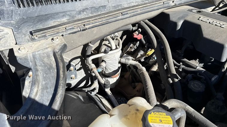 image for item ES5702 1999 Chevrolet Silverado 2500 Ext. Cab pickup truck