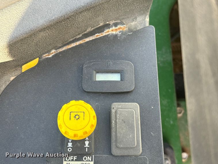 image for item ES5708 John Deere Z425 ZTR lawn mower