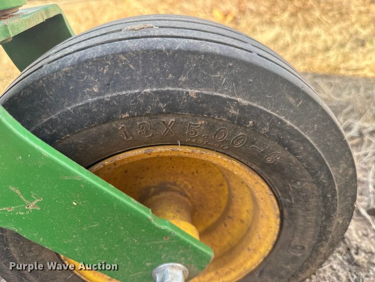 image for item ES5708 John Deere Z425 ZTR lawn mower