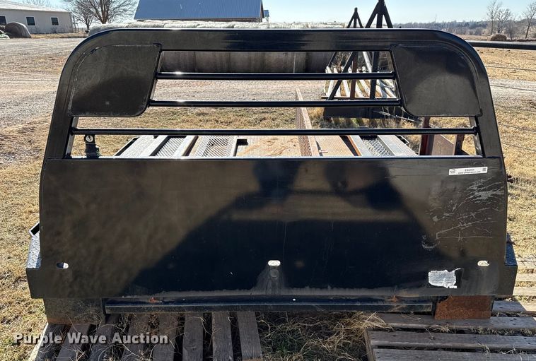 image for item ES5721 Crownline flatbed