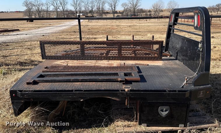 image for item ES5721 Crownline flatbed