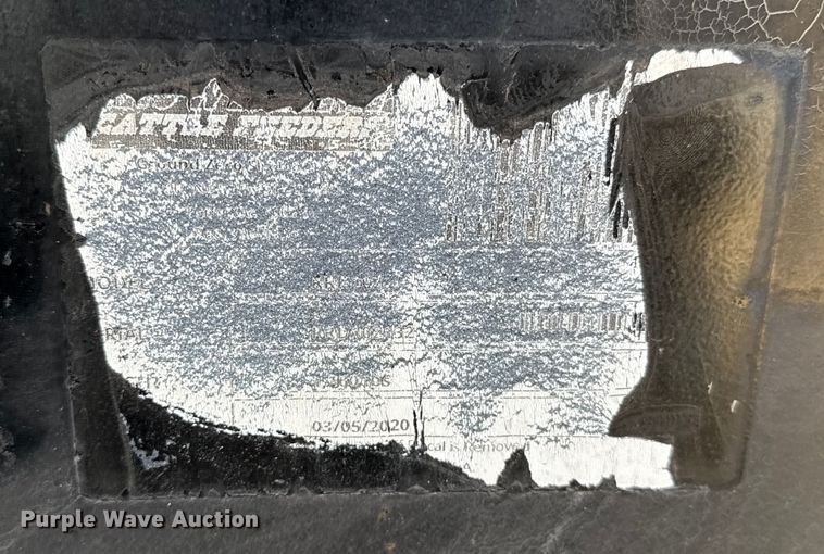 image for item ES5721 Crownline flatbed