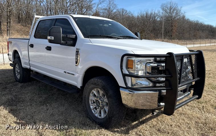 image for item ES5723 2021 Ford F250 Super Duty Crew Cab pickup truck