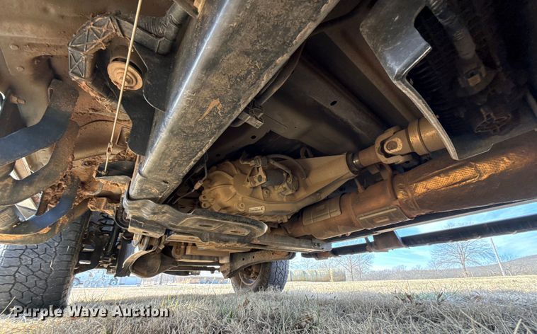 image for item ES5723 2021 Ford F250 Super Duty Crew Cab pickup truck