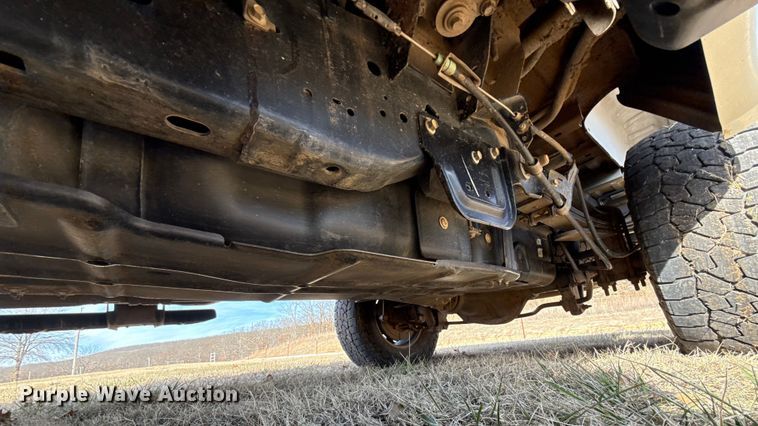 image for item ES5723 2021 Ford F250 Super Duty Crew Cab pickup truck