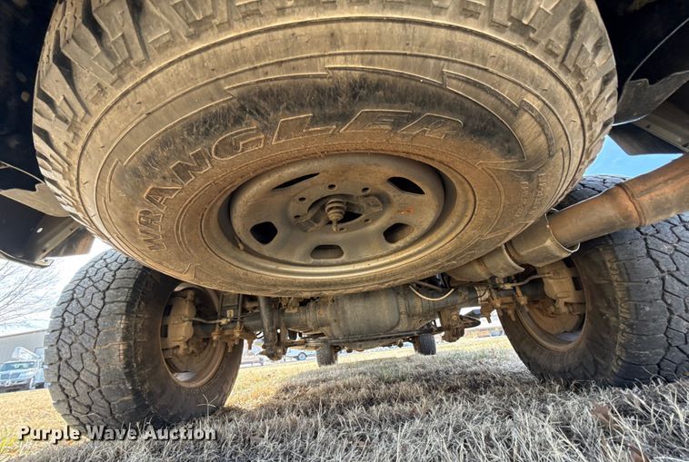 image for item ES5723 2021 Ford F250 Super Duty Crew Cab pickup truck