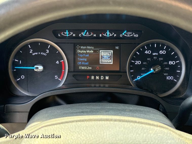 image for item ES5723 2021 Ford F250 Super Duty Crew Cab pickup truck