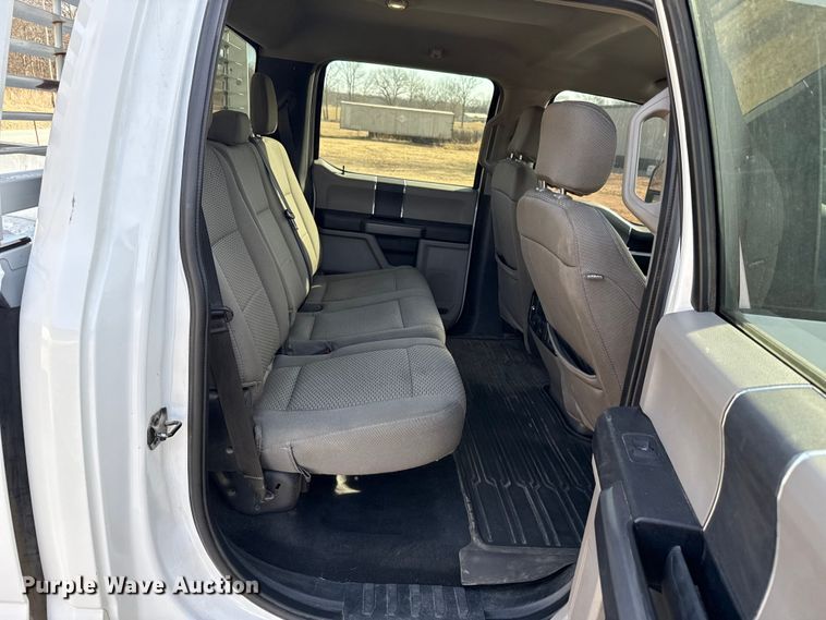 image for item ES5723 2021 Ford F250 Super Duty Crew Cab pickup truck