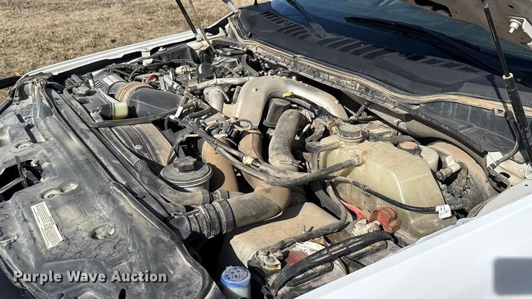 image for item ES5723 2021 Ford F250 Super Duty Crew Cab pickup truck