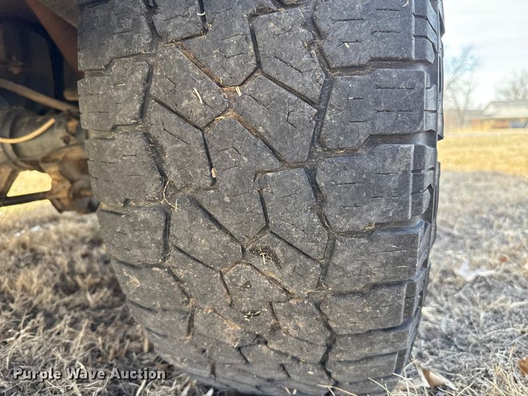 image for item ES5723 2021 Ford F250 Super Duty Crew Cab pickup truck