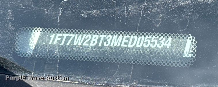 image for item ES5723 2021 Ford F250 Super Duty Crew Cab pickup truck