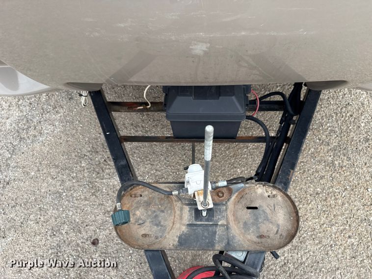 image for item ES5742 2013 Heartland 322RES Sundance camper