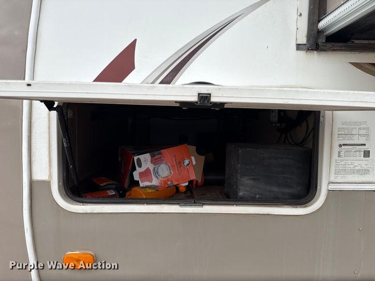 image for item ES5742 2013 Heartland 322RES Sundance camper