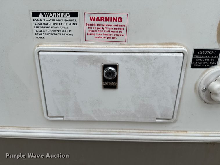 image for item ES5742 2013 Heartland 322RES Sundance camper