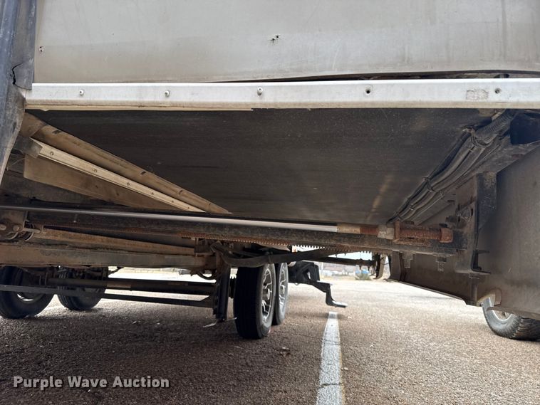 image for item ES5742 2013 Heartland 322RES Sundance camper