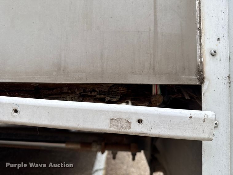 image for item ES5742 2013 Heartland 322RES Sundance camper