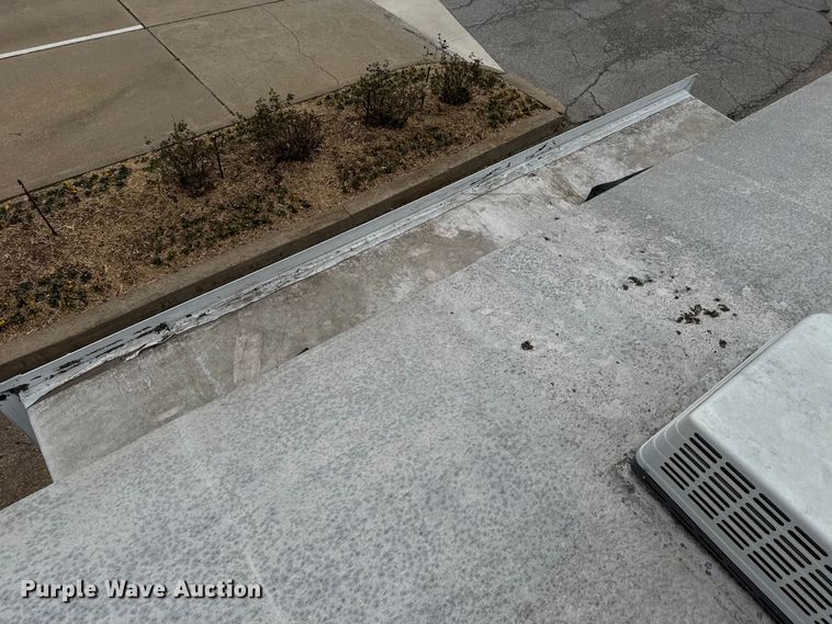 image for item ES5742 2013 Heartland 322RES Sundance camper