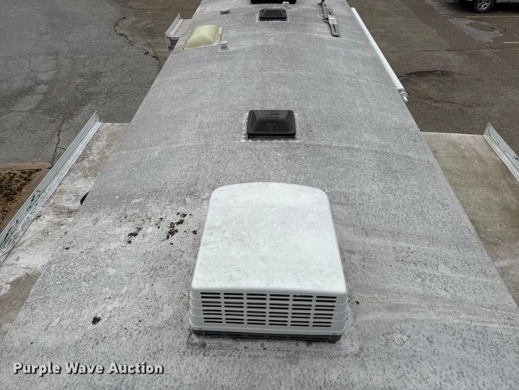 image for item ES5742 2013 Heartland 322RES Sundance camper