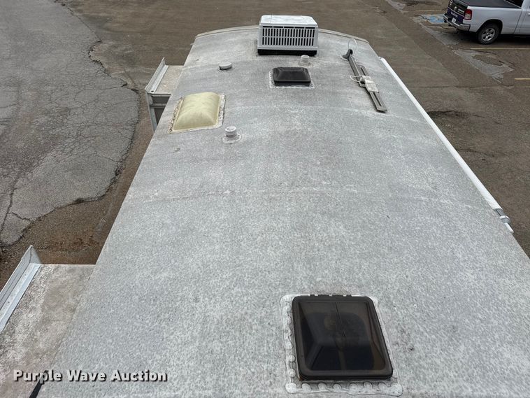 image for item ES5742 2013 Heartland 322RES Sundance camper