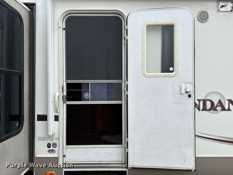 image for item ES5742 2013 Heartland 322RES Sundance camper