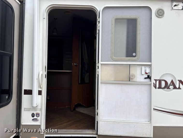 image for item ES5742 2013 Heartland 322RES Sundance camper