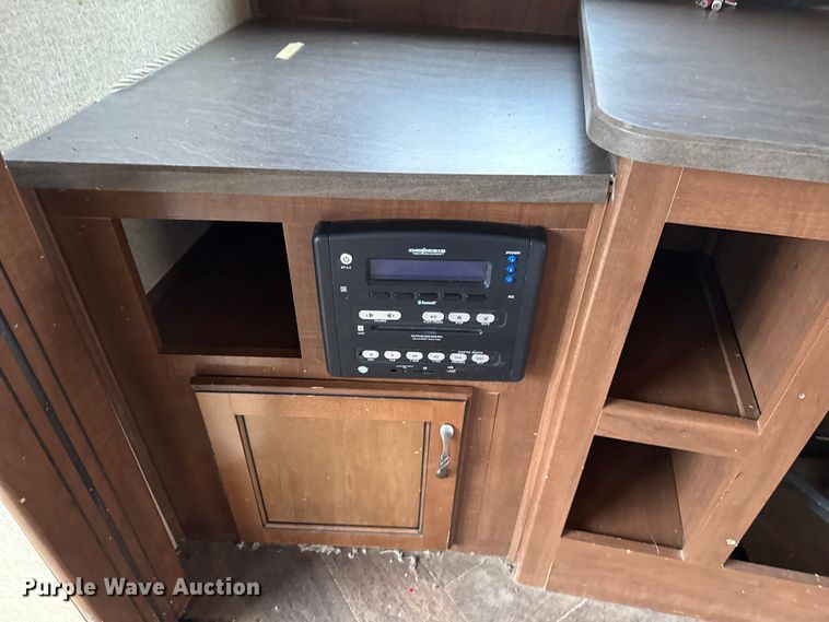 image for item ES5742 2013 Heartland 322RES Sundance camper