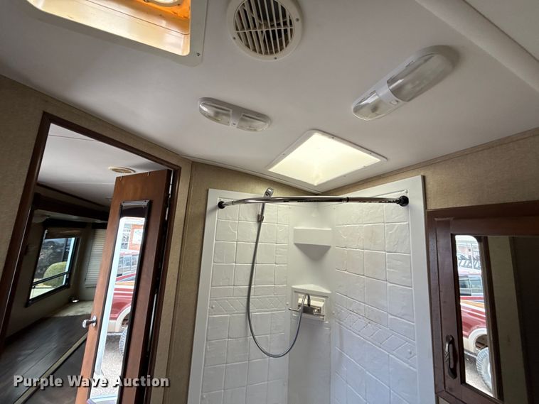 image for item ES5742 2013 Heartland 322RES Sundance camper