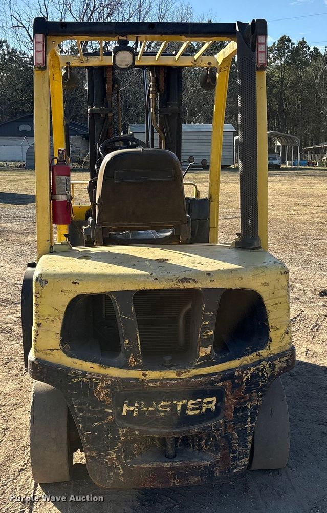 image for item ES8529 2007 Hyster H60PY forklift