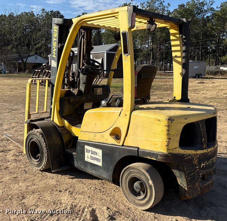 image for item ES8529 2007 Hyster H60PY forklift