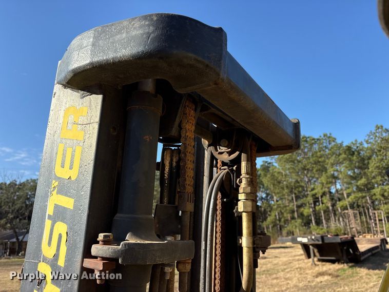 image for item ES8529 2007 Hyster H60PY forklift