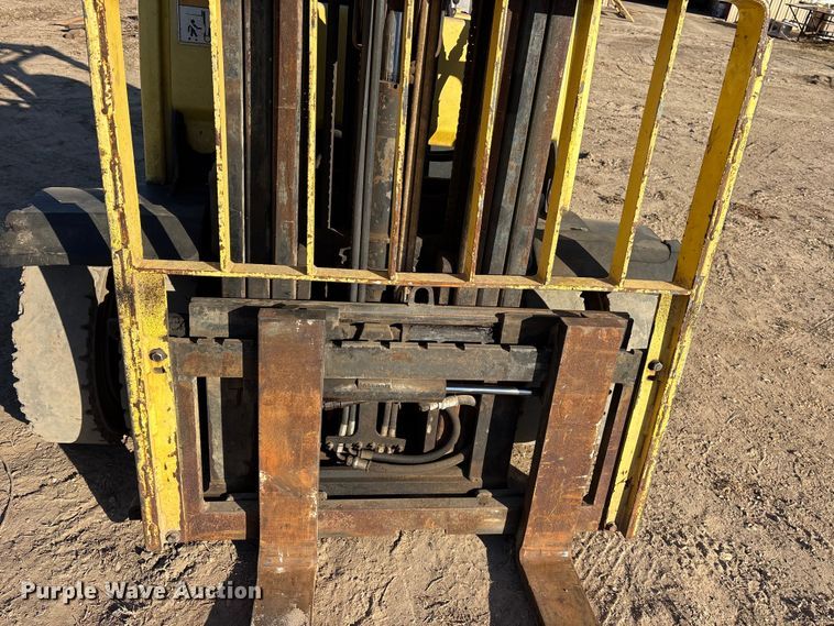 image for item ES8529 2007 Hyster H60PY forklift