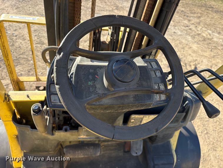 image for item ES8529 2007 Hyster H60PY forklift