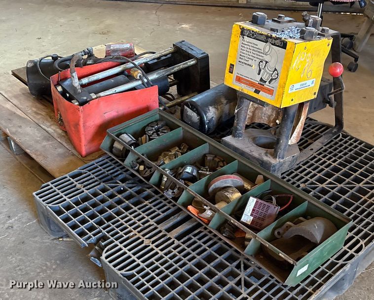 image for item ES8530 Weatherhead Cool-O-Crimp Super I hydraulic hose crimp machine