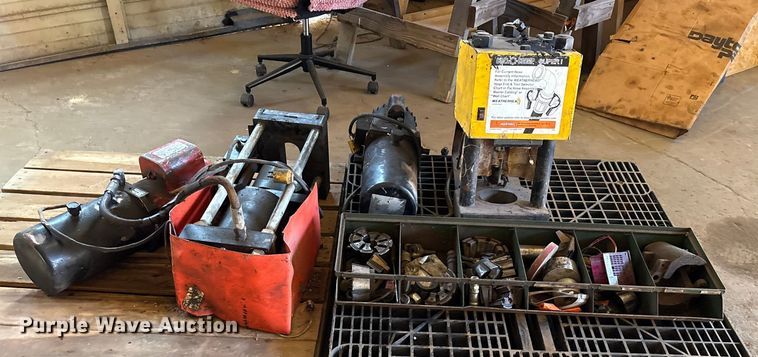 image for item ES8530 Weatherhead Cool-O-Crimp Super I hydraulic hose crimp machine