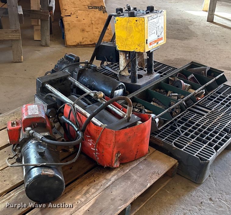 image for item ES8530 Weatherhead Cool-O-Crimp Super I hydraulic hose crimp machine