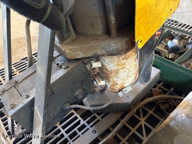 image for item ES8530 Weatherhead Cool-O-Crimp Super I hydraulic hose crimp machine