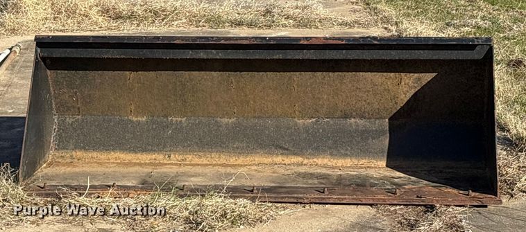 image for item ES8532 Caterpillar BR18B skid steer bucket