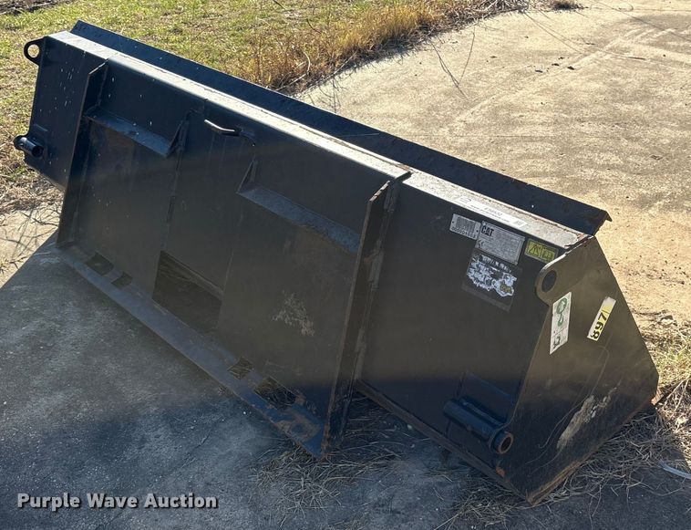 image for item ES8532 Caterpillar BR18B skid steer bucket