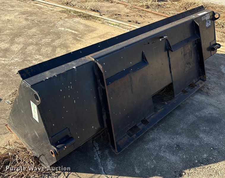 image for item ES8532 Caterpillar BR18B skid steer bucket