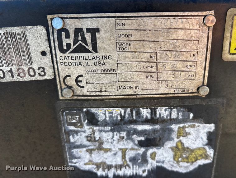 image for item ES8532 Caterpillar BR18B skid steer bucket